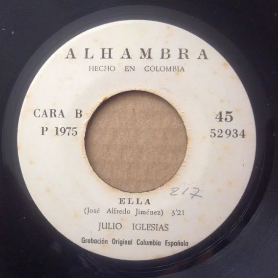 Cover of Amanecí En Tus Brazos / Ella