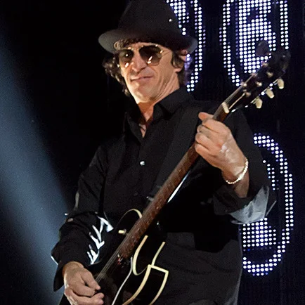 Izzy Stradlin