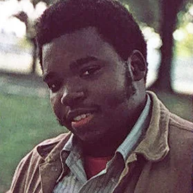 Bruce Carter